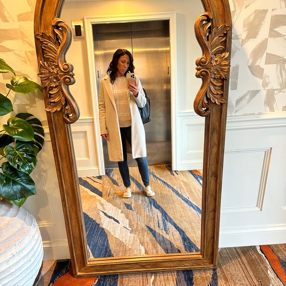 Meet your Posher, Trisha - Picture 6 of 7